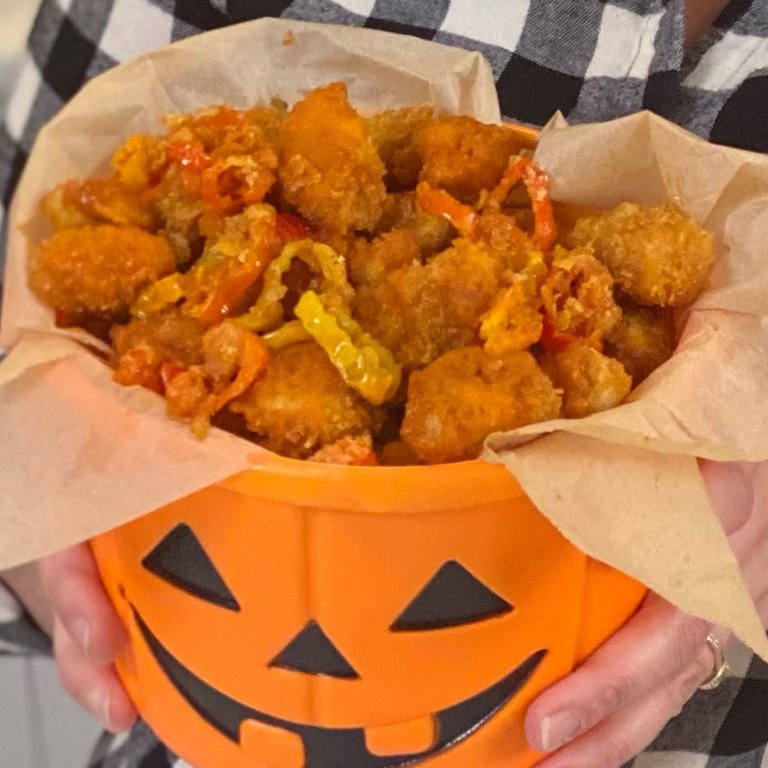 Buffalo Popcorn Chicken with Ranch Dressing 