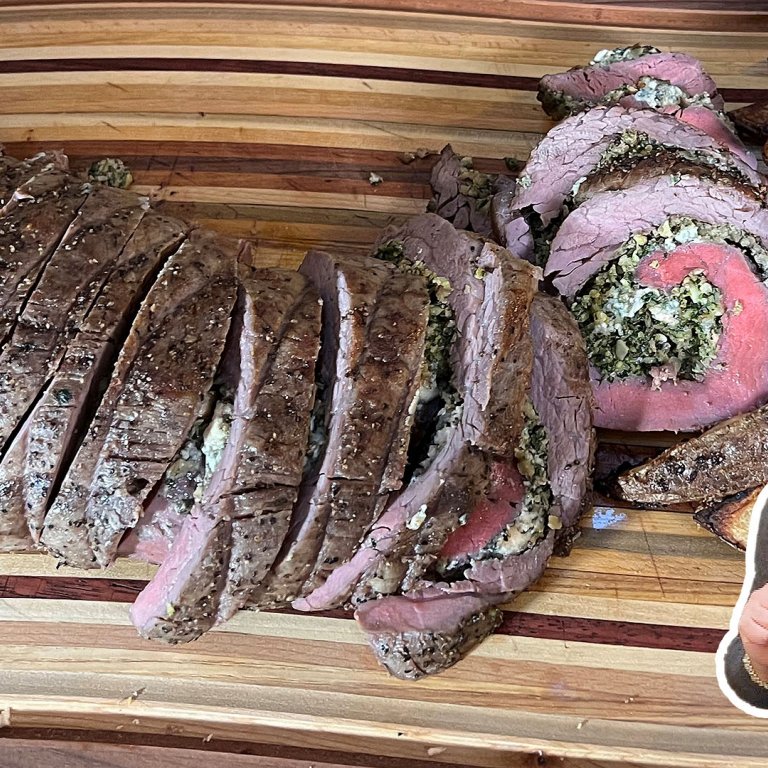 Stuffed Beef Tenderloin with Blue Cheese | Rachael Ray