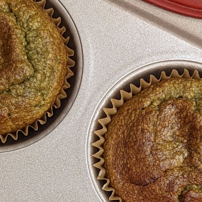 Spinach Banana Oat Muffins