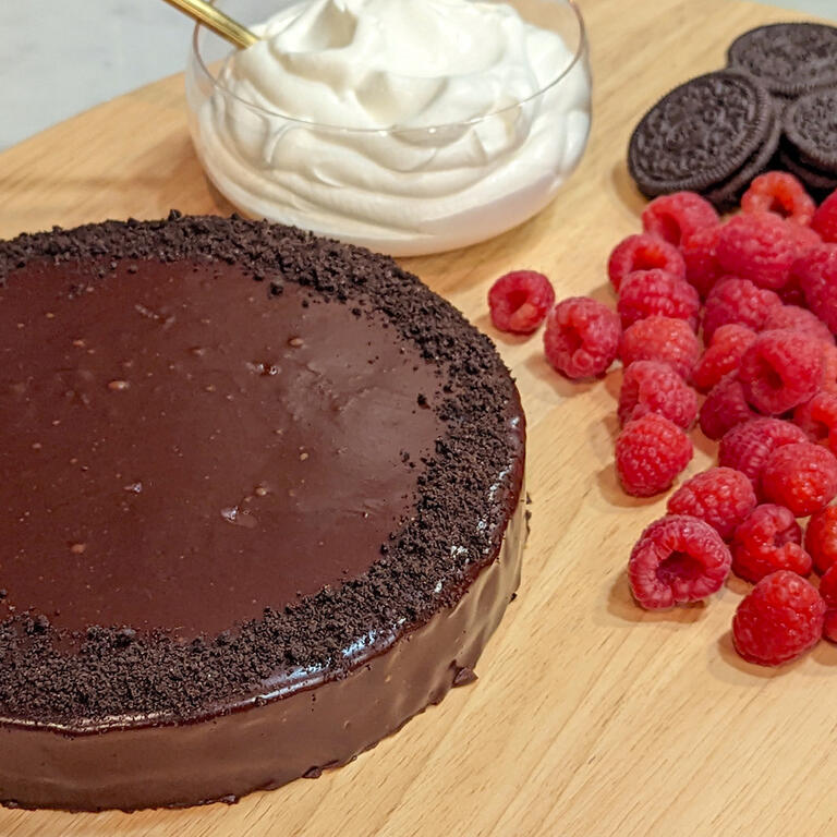 Cookies and Cream Cake
