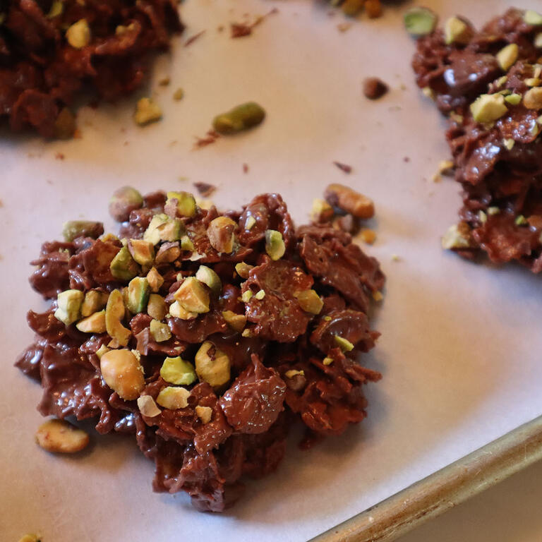 No-Bake 3-Ingredient Cornflake Clusters