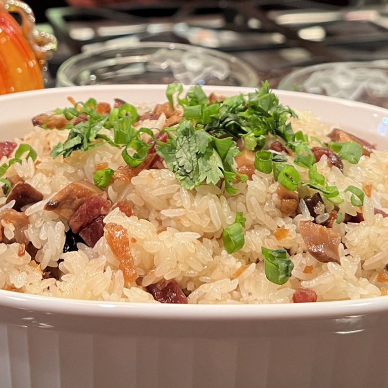 Chinese Sticky Rice (Naw Mai Fon) 