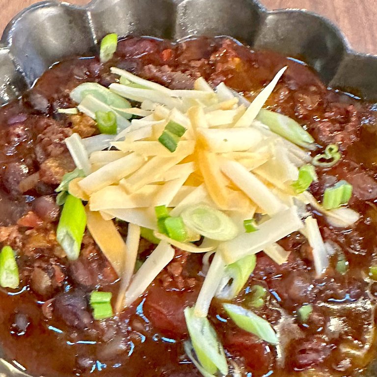 Four-Dried-Chilies Chili with Cocoa & Cinnamon