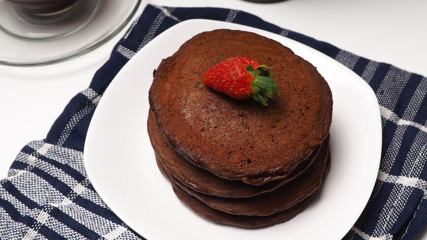 Chocolate Protein Pancakes