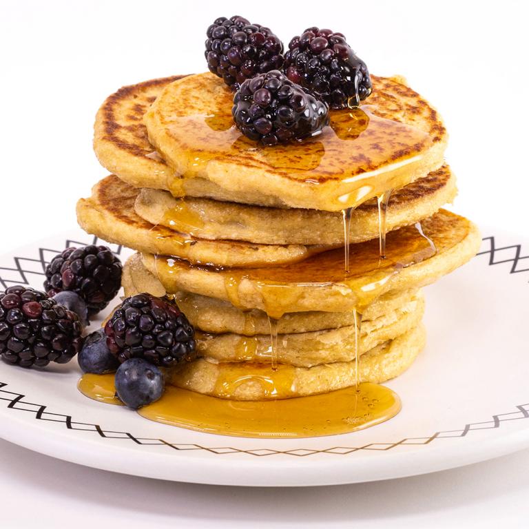 Katie Lee's 5-Minute Blender Oat Pancakes