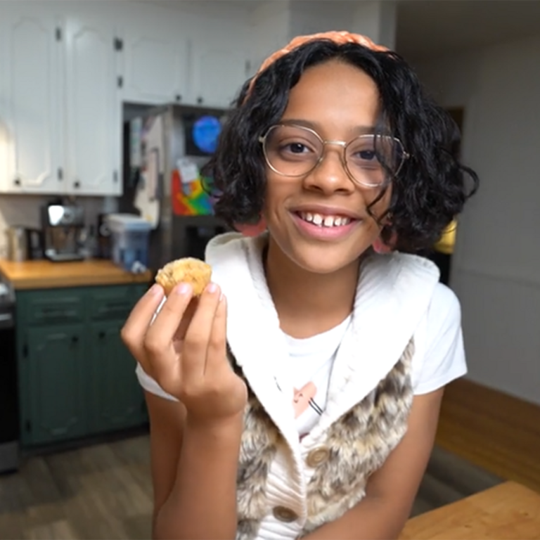 Mini Apple Fritters (Baked in a Mini Muffin Tin) 